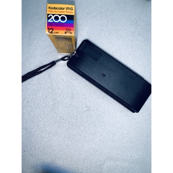 VTG Kodak STAR Program Camera And Expired 110 Film 1989 Original Packaging NOS - Picture 5 of 8